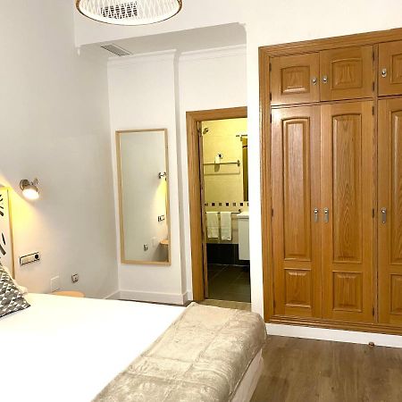 Ferienwohnung Dobo Malaga Puerto Exterior foto
