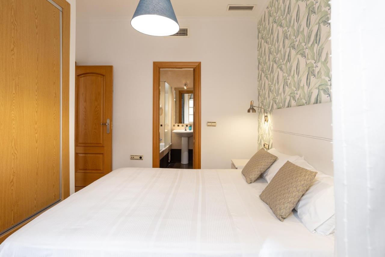 Ferienwohnung Dobo Malaga Puerto Exterior foto